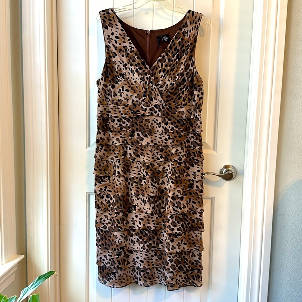 New Directions Brown Sleeveless Leopard Sheath Dress Tiered Below Bust Size 16